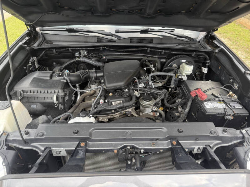 2017 Toyota Tacoma SR