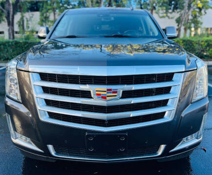 2017 Cadillac Escalade Luxury