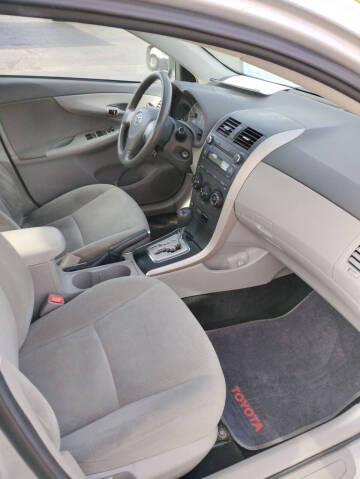 2010 Toyota Corolla LE