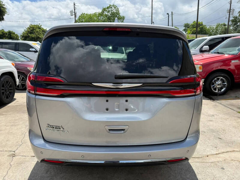 2021 Chrysler Pacifica Touring L