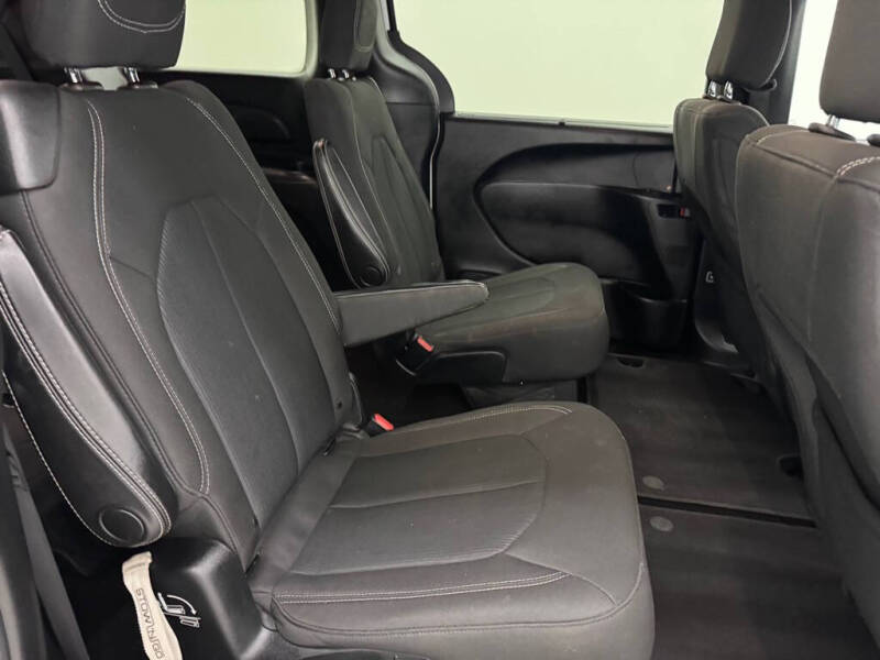 2020 Chrysler Pacifica Touring