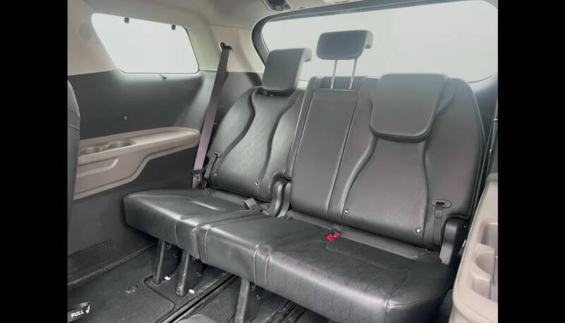 2025 Kia Carnival EX