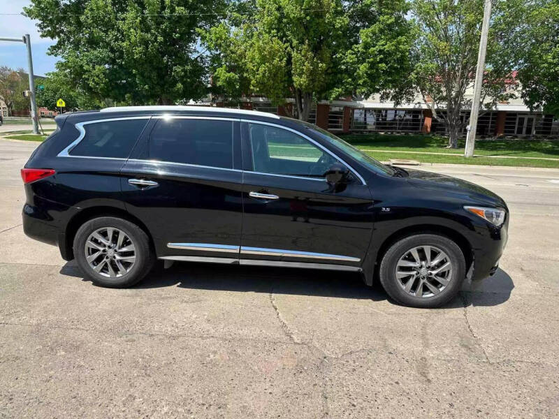2015 Infiniti QX60 for sale at Mulder Auto Tire and Lube in Orange City IA