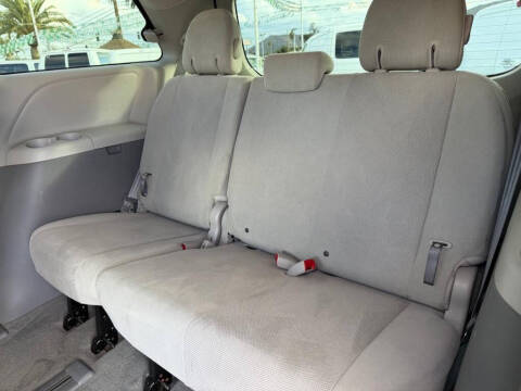 2014 Toyota Sienna L 7-Passenger