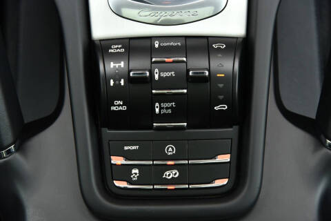 2016 Porsche Cayenne GTS