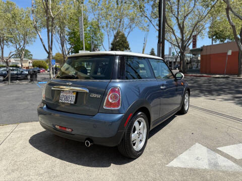2011 MINI Cooper
