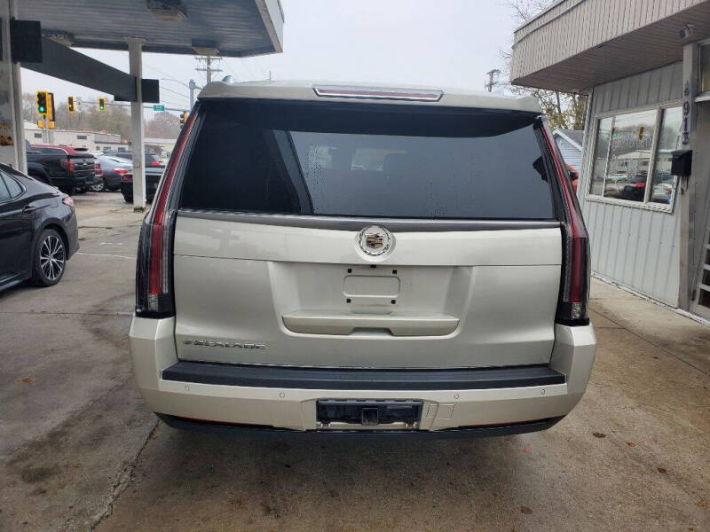 2015 Cadillac Escalade ESV Premium