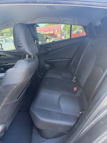 2016 Toyota Prius Two