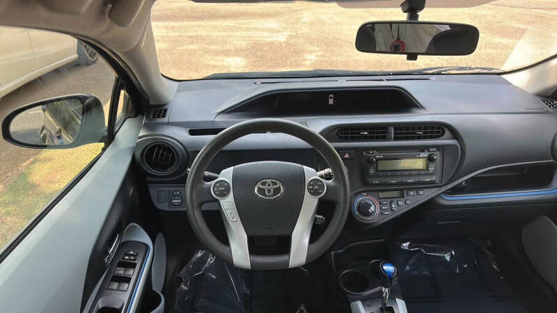 2013 Toyota Prius c