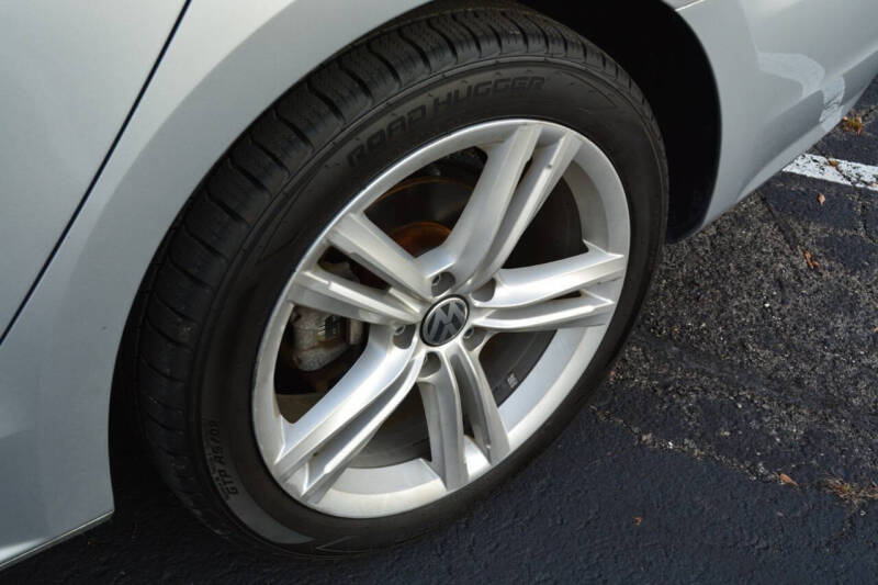 2014 Volkswagen Passat 2.0L TDI SE