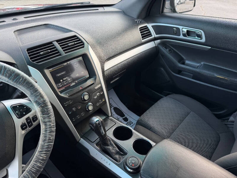 2011 Ford Explorer XLT
