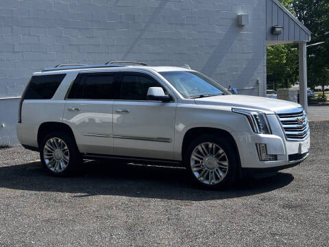 2020 Cadillac Escalade Platinum