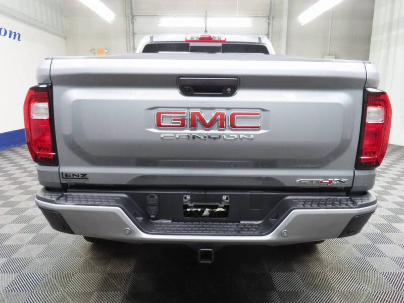 2025 GMC Canyon AT4