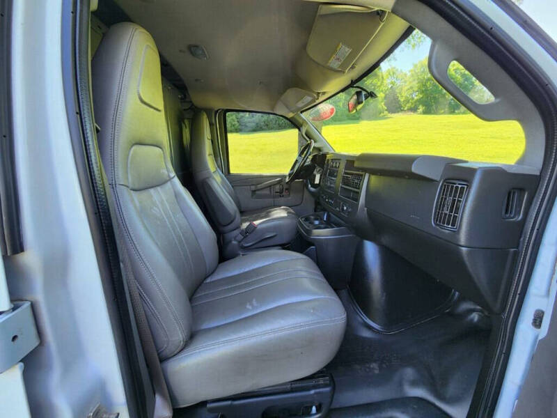 2021 Chevrolet Express 2500