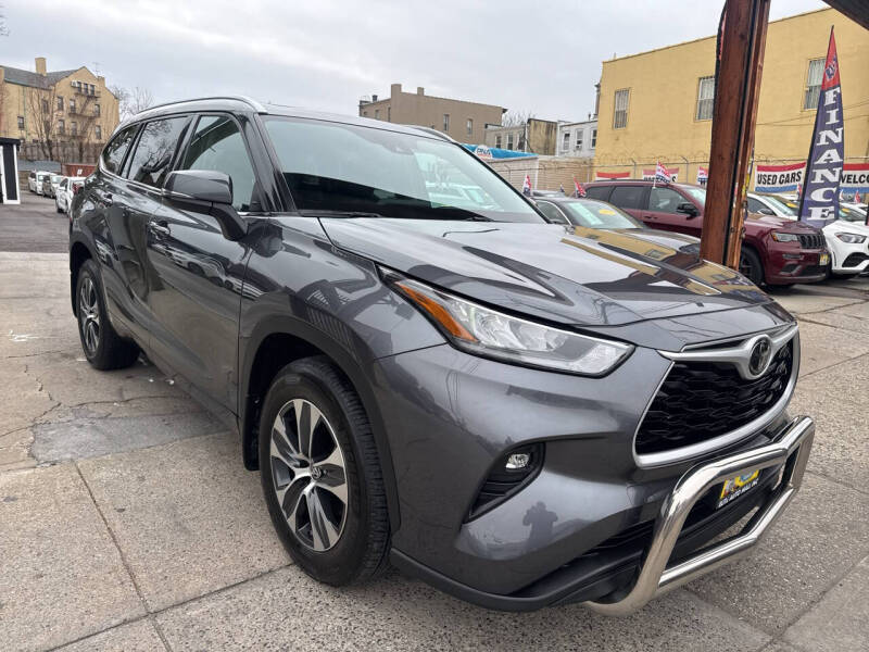 2020 Toyota Highlander XLE