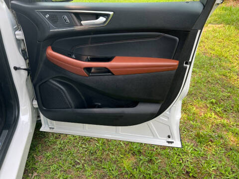 2019 Ford Edge Titanium