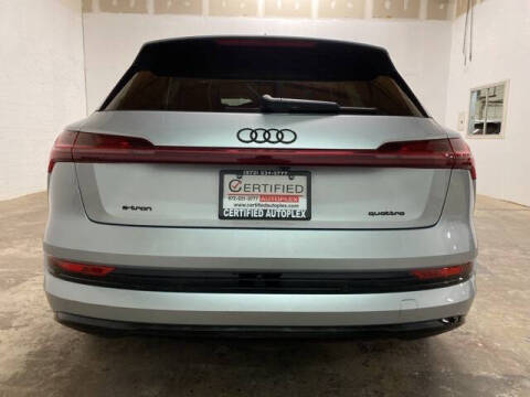 2023 Audi e-tron quattro Premium Plus