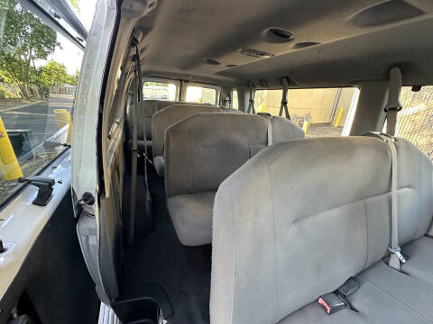 2014 Ford E-Series E-350 SD XL