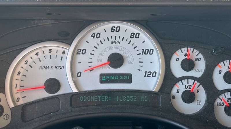 2004 HUMMER H2