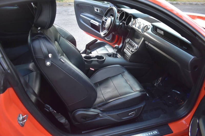 2016 Ford Mustang EcoBoost Premium