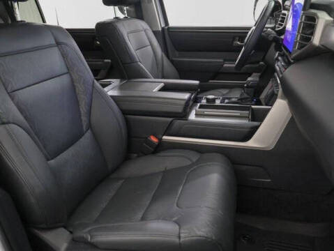 2024 Toyota Sequoia SR5