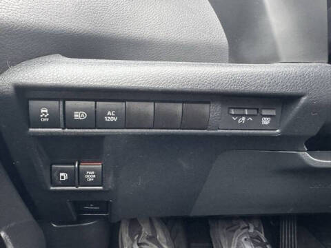 2022 Toyota Sienna XSE 7-Passenger