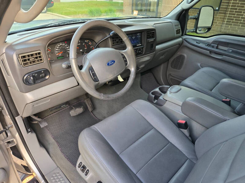 2003 Ford Excursion XLT