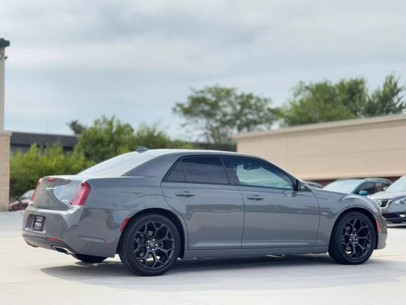 2019 Chrysler 300 S