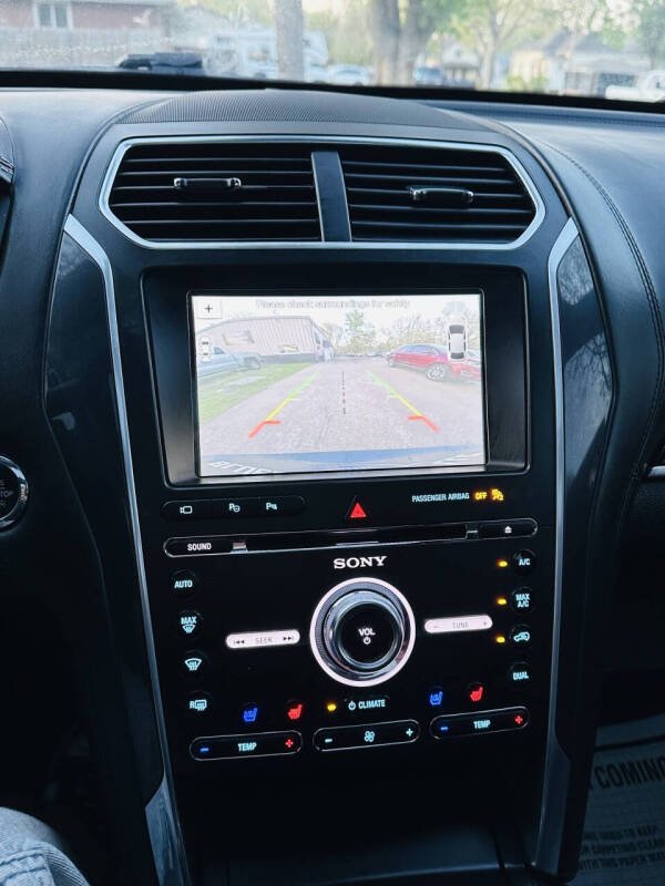 2017 Ford Explorer Platinum