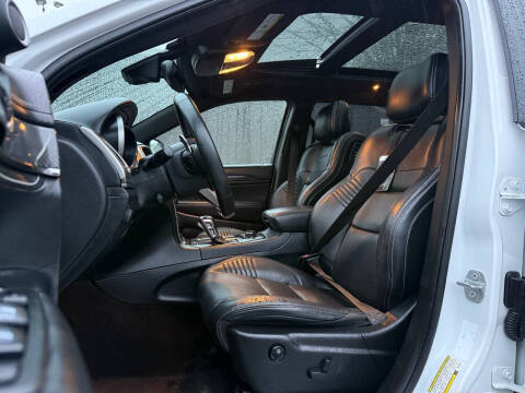 2017 Jeep Grand Cherokee SRT