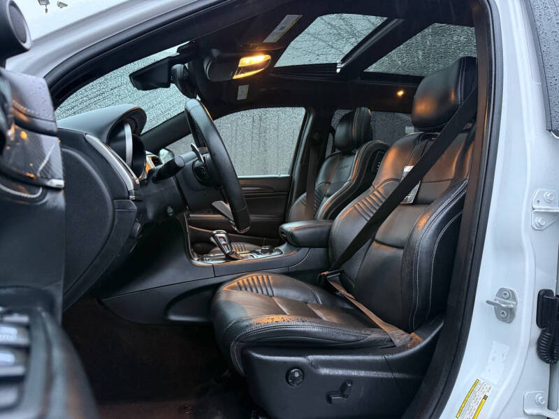 2017 Jeep Grand Cherokee SRT