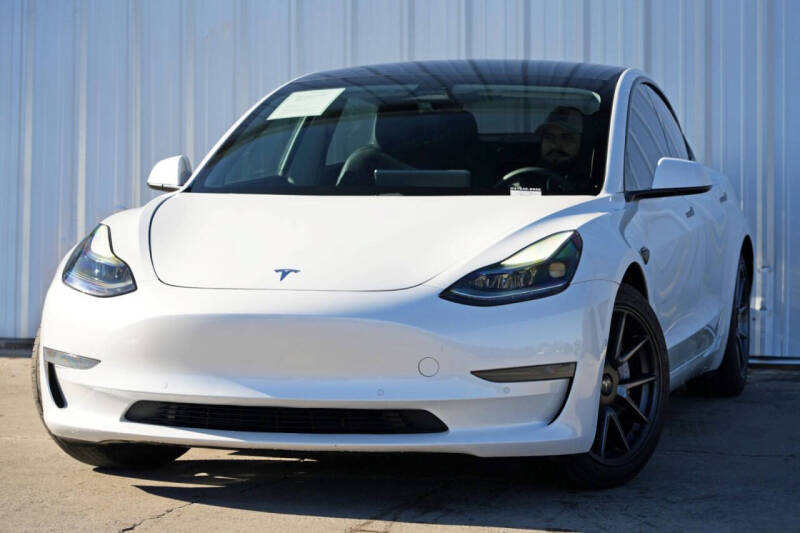 2021 Tesla Model 3 Standard Range Plus
