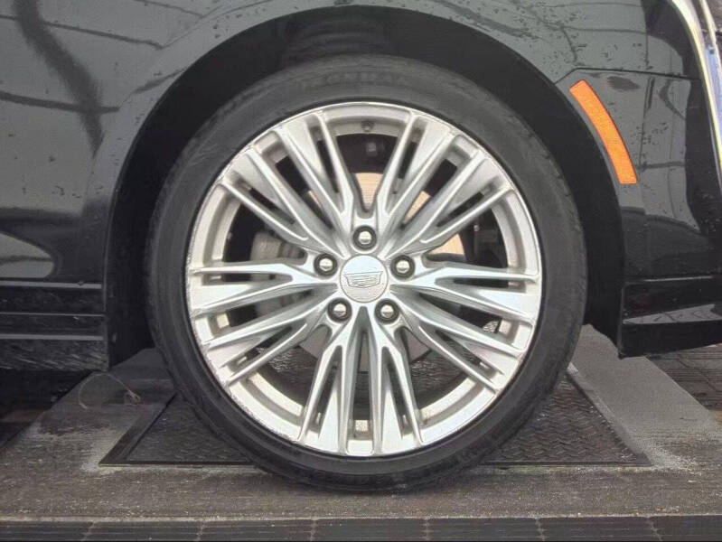 2023 Cadillac CT4 Premium Luxury