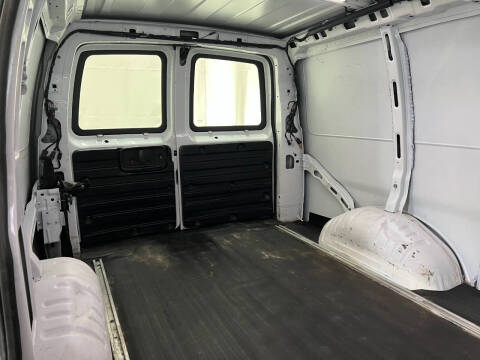 2019 Chevrolet Express 2500