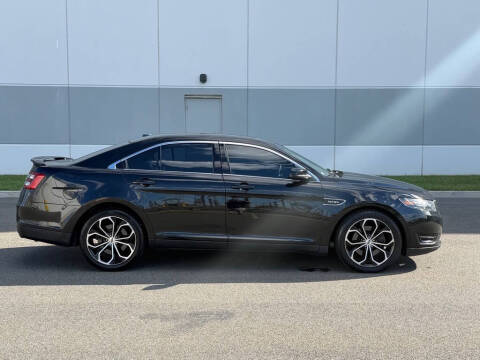 2018 Ford Taurus SHO