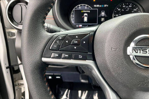 2021 Nissan Kicks SR