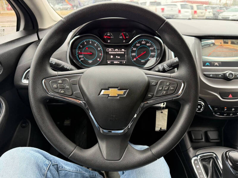 2017 Chevrolet Cruze LT Auto
