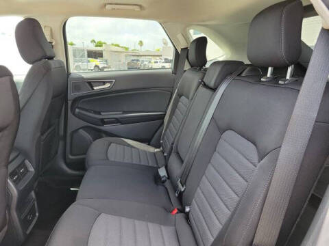 2022 Ford Edge SE