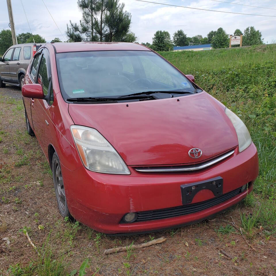 Red 2009 Toyota Prius Base Base 4dr Hatchback 1