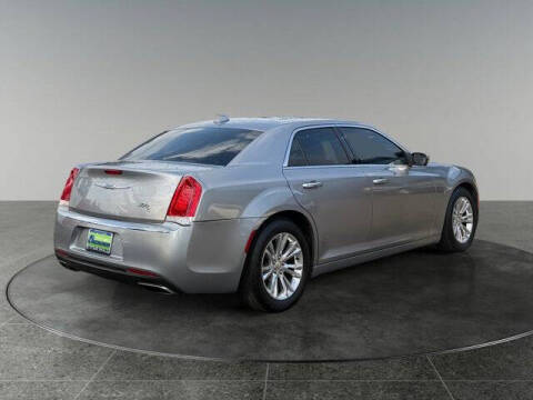 2016 Chrysler 300 C