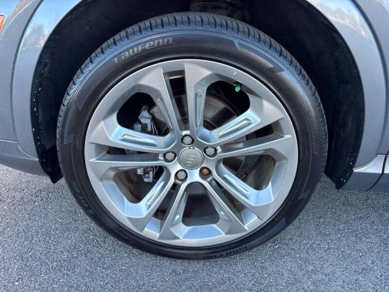 2016 Audi Q3 2.0T Premium Plus