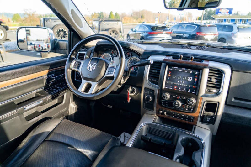 2016 RAM 3500 Laramie