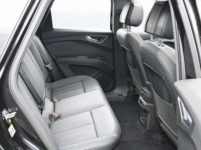 2023 Audi Q4 e-tron quattro Premium 50