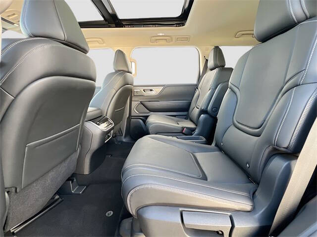 2025 Infiniti QX80 Pure