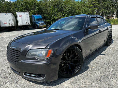 2013 Chrysler 300 for sale at Gwinnett Luxury Motors in Buford GA