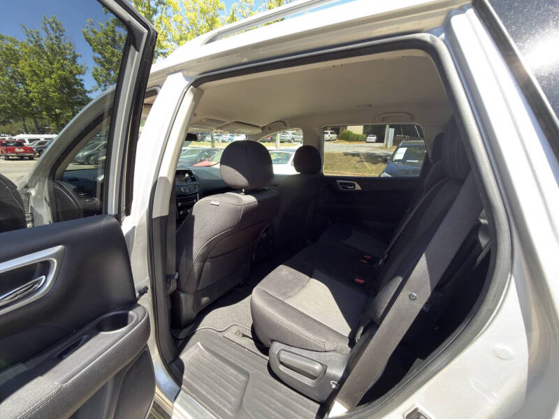 2017 Nissan Pathfinder S
