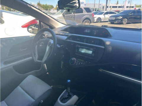 2014 Toyota Prius c
