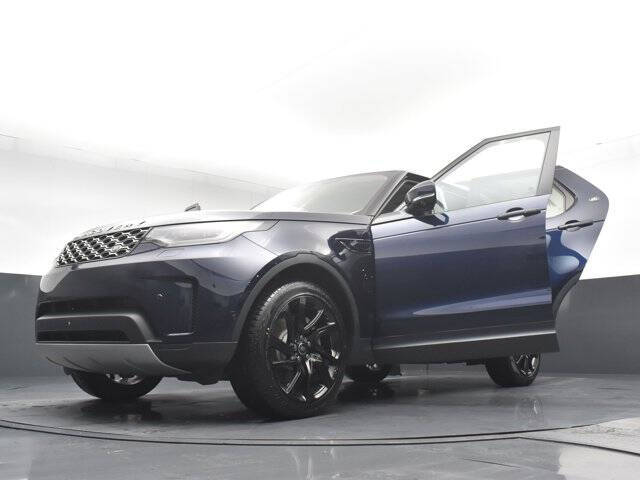 2023 Land Rover Discovery P300 S