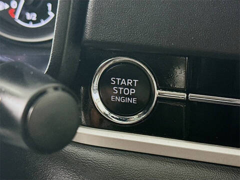 2024 Mitsubishi Outlander ES