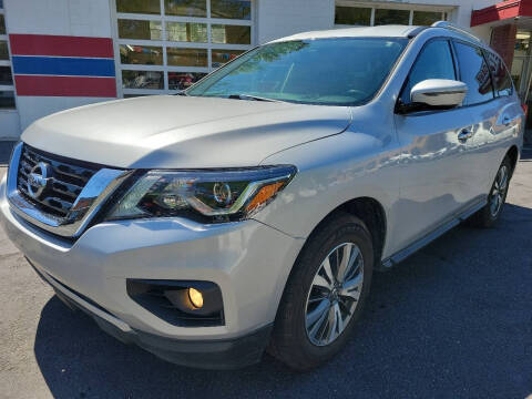 2017 Nissan Pathfinder SV